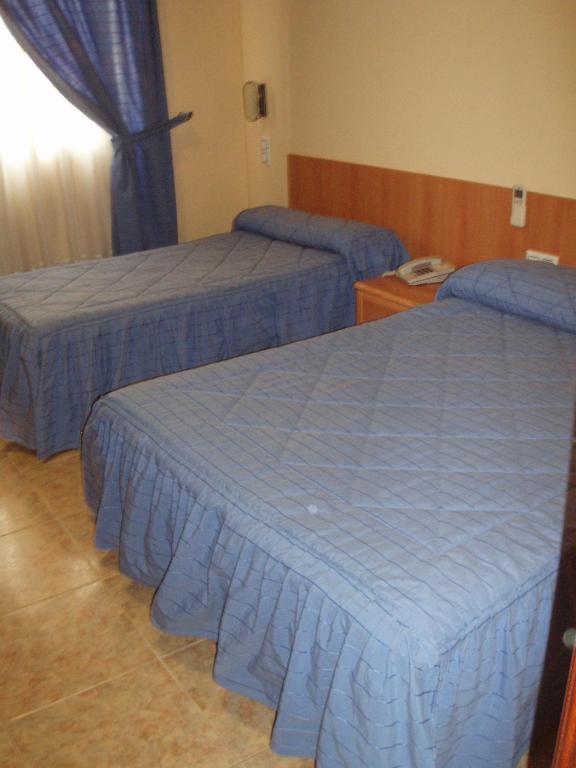Hotel Los Hermanos Ocana  Room photo